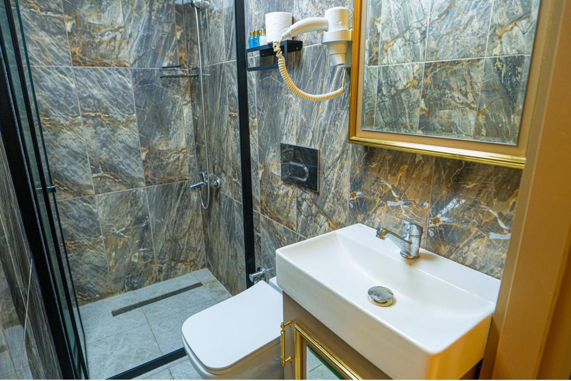 Moonlight Suit Hotel Taksim 伊斯坦布尔 外观 照片